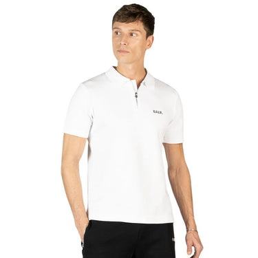 "Camiseta Polo BALR Regular Fit de color blanco con cierre de color negro en la parte frontal."