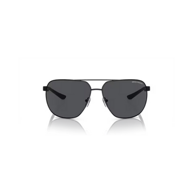 "Gafas Armani Exchange con montura metálica y lentes de alta calidad. Un clásico reinventado para un look sofisticado y moderno."