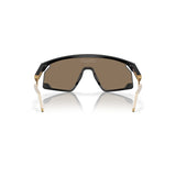 "Gafas Oakley Bxtr Metal con montura de color negro y lentes prizm 24k."