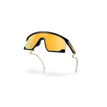 "Gafas Oakley Bxtr Metal con montura de color negro y lentes prizm 24k."