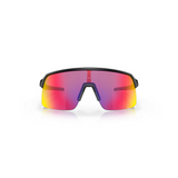 "Gafas Oakley Sutro S con montura de color negro mate y lentes prizm road."