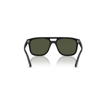 "Gafas Ray-Ban con marco de color negro y lentes de color verde"