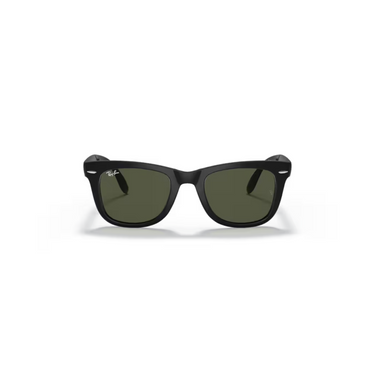 "Gafas Ray-Ban con montura negra mate y lentes verdes. Un icono del estilo que nunca pasa de moda."