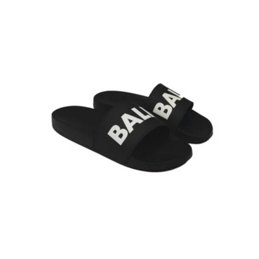 "Sandalias BALR. Classic Brand de color negro con el logotipo "BALR." en color blanco en la parte superior del calzado."