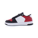 "Tenis Creative Recreaton Dion Low de color blanco, rojo y negro."